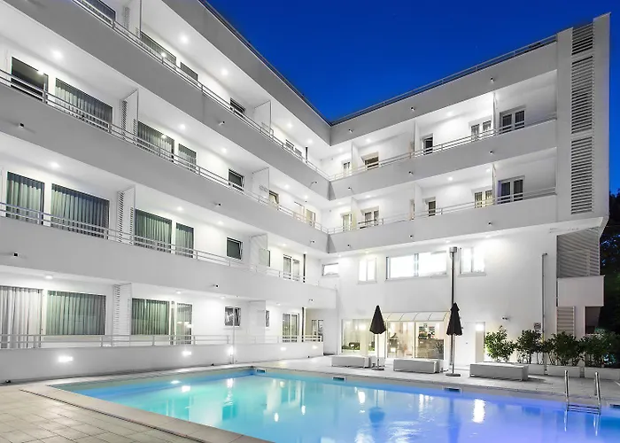 Color Mokambo Shore Family Hotel